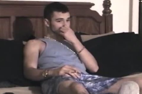 charming White teen With gigantic Pipe Takes Care Of Business