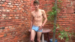 EastBoys - Gay Luis jerking Andre big dick