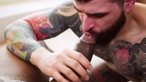 Tattooed hoe loves large dark dick