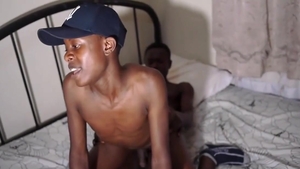 80 Gays - Slim Vic sexy dancing in the bed